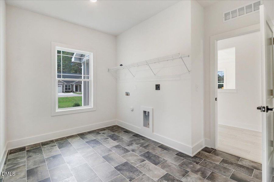 Spacious, unfurnished interior of a new home in Kelly Farms, Lillington (Image 14).