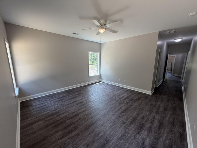 Spacious, unfurnished interior of a new home in , Walterboro (Image 22).