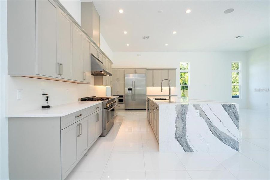 Furnished interior view inside a new home in , Montverde (Image 7).