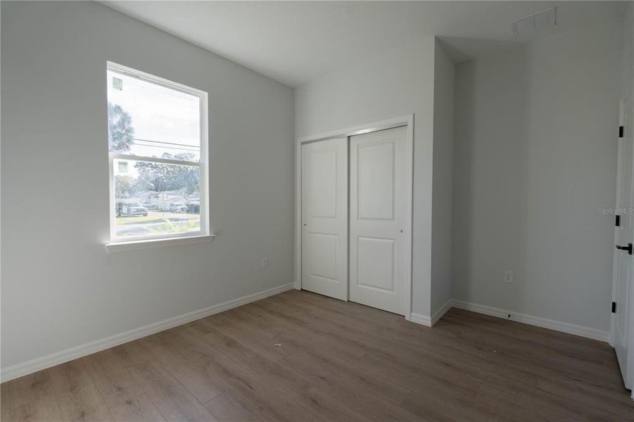 Spacious, unfurnished interior of a new home in , Tavares (Image 31).