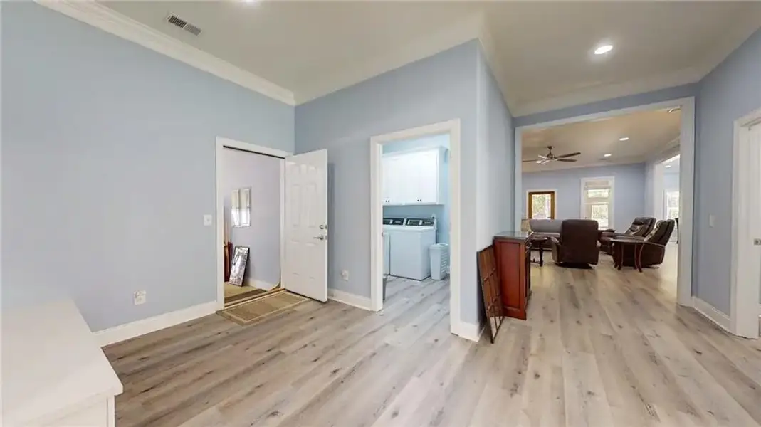 Spacious, unfurnished interior of a new home in , Rome (Image 24).