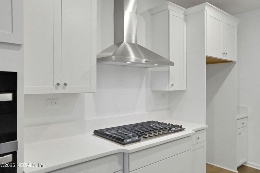 Close-up of interior finishes inside a home in , Middleburg (Image 16). Close-up of interior finishes inside a home in , Middleburg (Image 16).