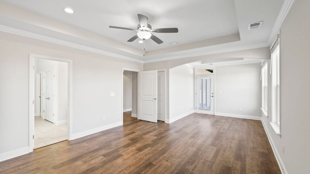 Representative unfurnished interior of a home built from the Crestone by D.R. Horton in Blue Ridge Trail, Fountain Inn (Image 30).
