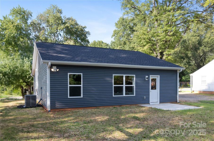 Front exterior of a new home in , Mooresville, NC, highlighting curb appeal (Image 22).