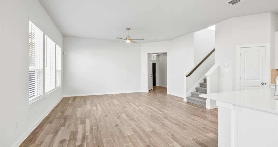 Spacious, unfurnished interior of a new home in Trace, San Marcos (Image 17).