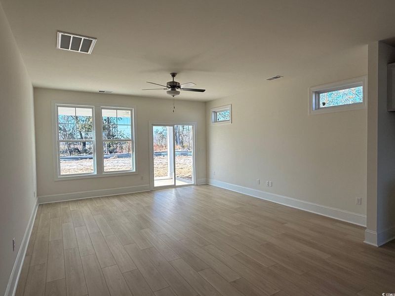 Spacious, unfurnished interior of a new home in Oak Grove, Conway (Image 7).
