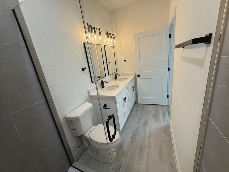 Furnished interior view inside a new home in , Ocala (Image 10).