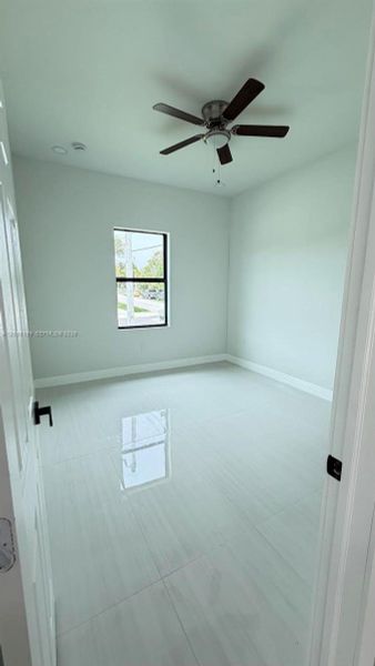 Spacious, unfurnished interior of a new home in , Fort Lauderdale (Image 19). Spacious, unfurnished interior of a new home in , Fort Lauderdale (Image 19).