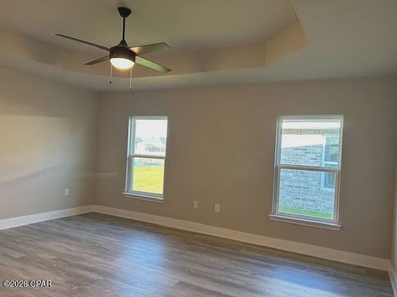 Spacious, unfurnished interior of a new home in College Station, Panama City (Image 6).