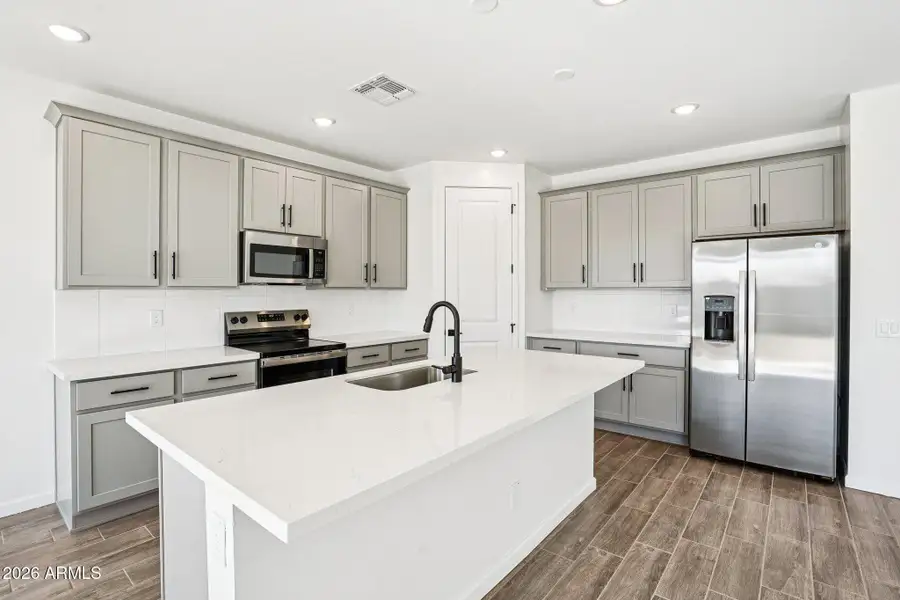 13-web-or-mls-E Rolling Prairie Ln-S1511