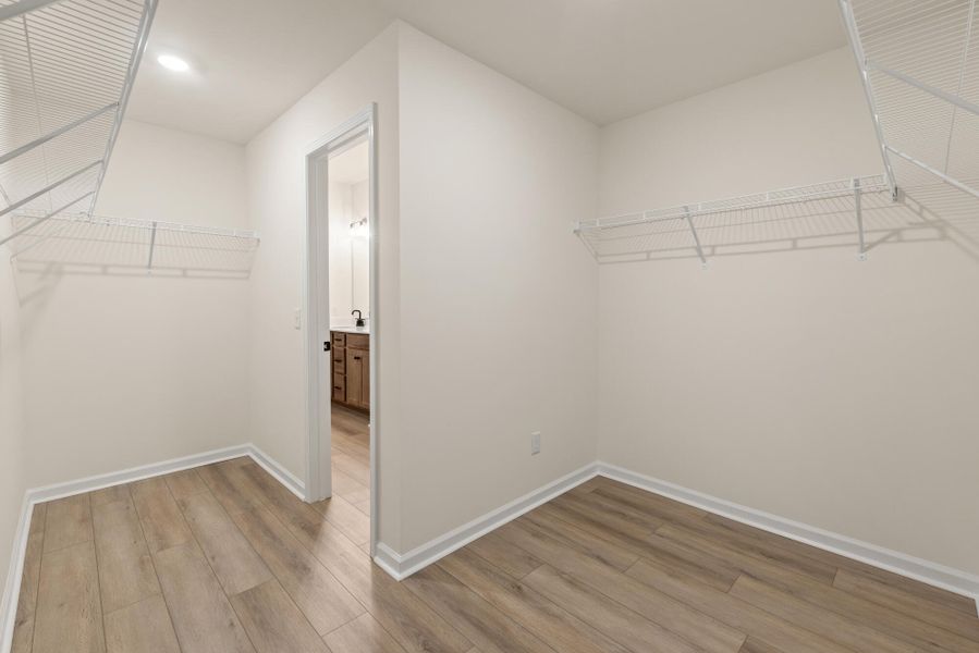 Spacious, unfurnished interior of a new home in Oakley Pointe, Moncks Corner (Image 36).