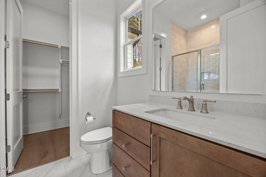 18-web-or-mls-IMG_1737 18-web-or-mls-IMG_1737