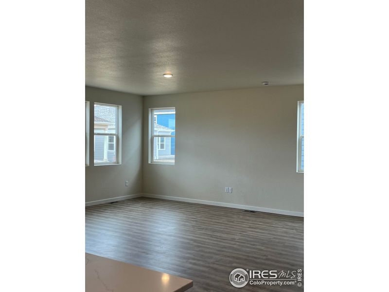 Spacious, unfurnished interior of a new home in Bloom, Fort Collins (Image 11).