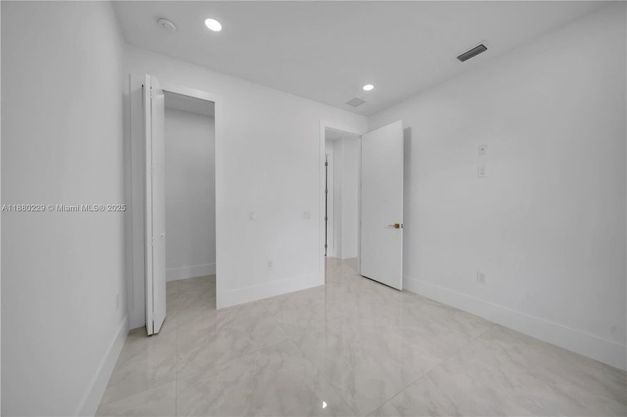 Spacious, unfurnished interior of a new home in , Lehigh Acres (Image 20). Spacious, unfurnished interior of a new home in , Lehigh Acres (Image 20).