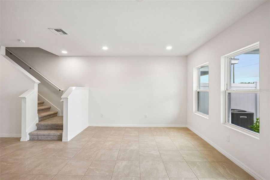 Spacious, unfurnished interior of a new home in Twin Oaks, Zephyrhills (Image 21). Spacious, unfurnished interior of a new home in Twin Oaks, Zephyrhills (Image 21).