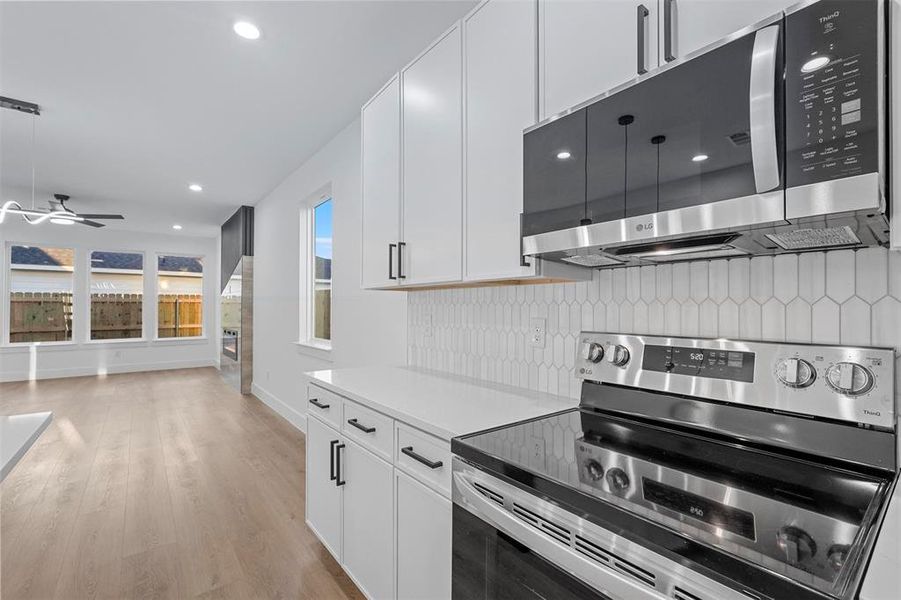 Furnished interior view inside a new home in , Dallas (Image 7).