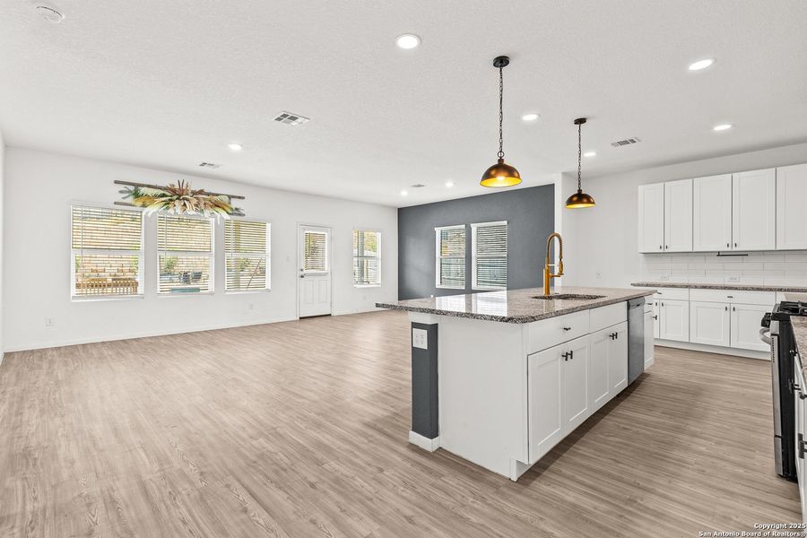 Image 27 of a home in .