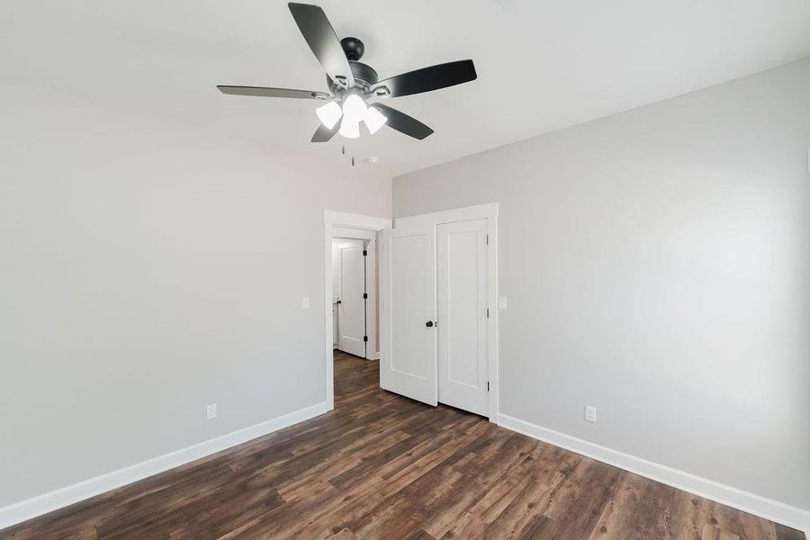 Spacious, unfurnished interior of a new home in , Sylvester (Image 21).