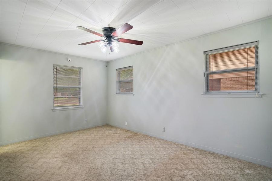 Spacious, unfurnished interior of a new home in , Paris (Image 12).
