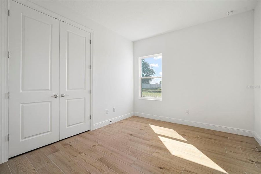 Spacious, unfurnished interior of a new home in Fieldstone, Plant City (Image 14).