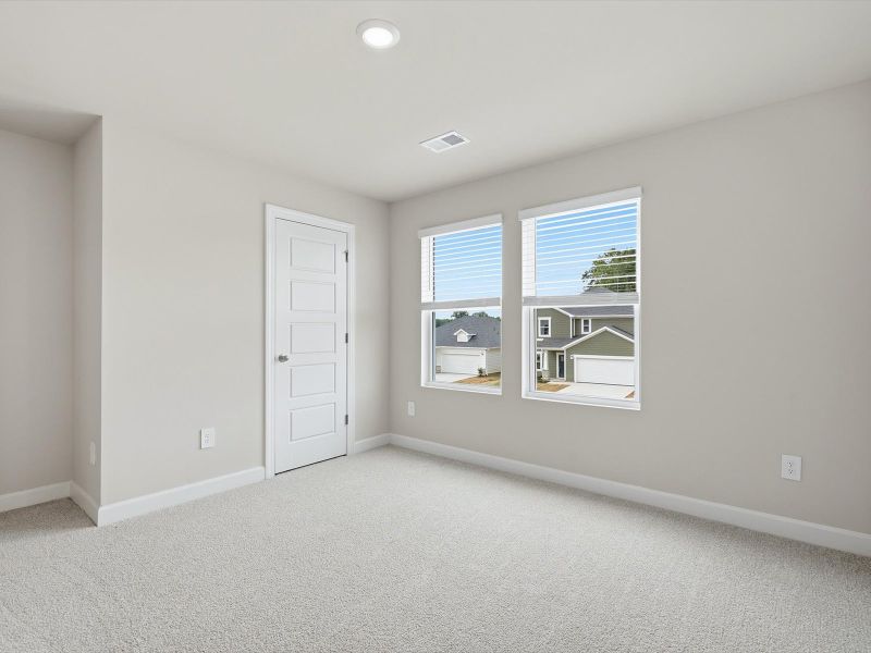 Spacious, unfurnished interior of a new home in Southwell Commons, Anderson (Image 18).