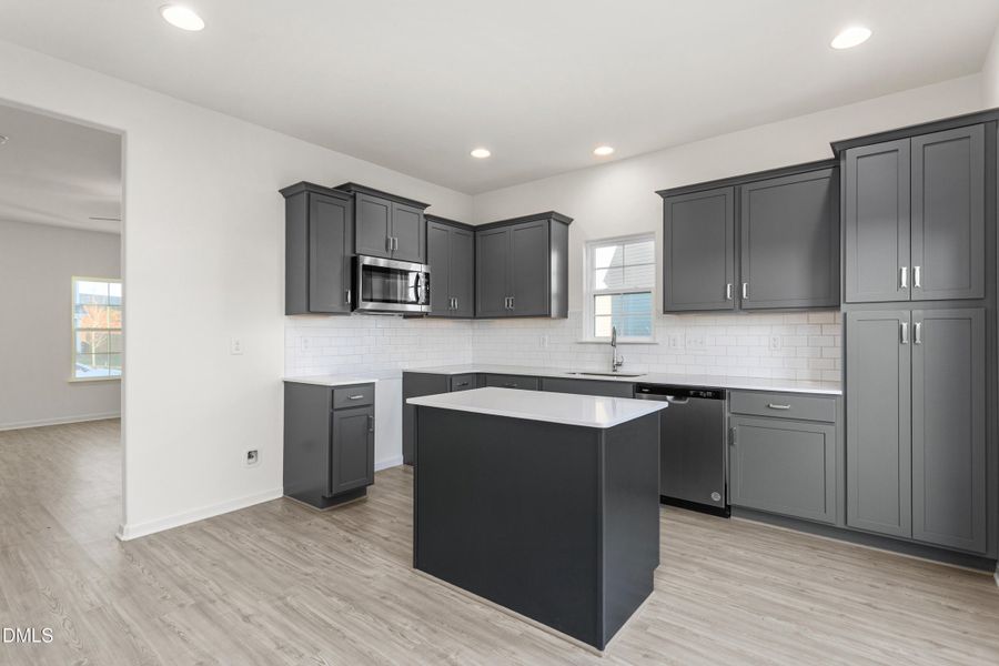 1036 Thicket Drive-11