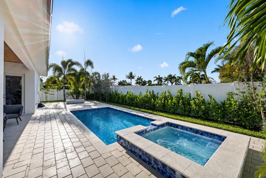 309 Claremont Lane - 34.jpg-SMALL 309 Claremont Lane - 34.jpg-SMALL
