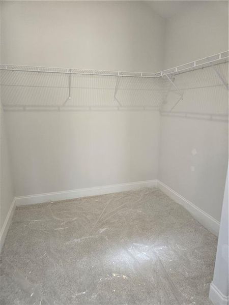 Spacious, unfurnished interior of a new home in Madeira, Acworth (Image 21).