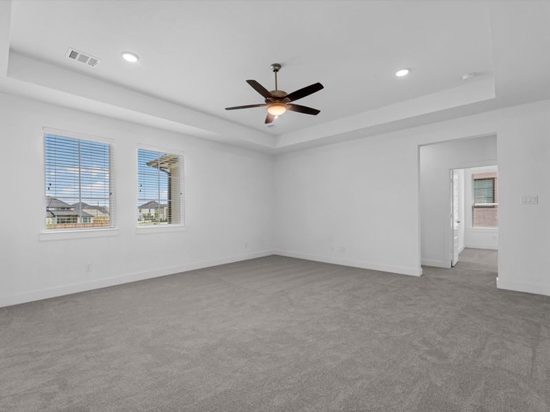 Spacious, unfurnished interior of a new home in Dunham Pointe, Cypress (Image 21). Spacious, unfurnished interior of a new home in Dunham Pointe, Cypress (Image 21).