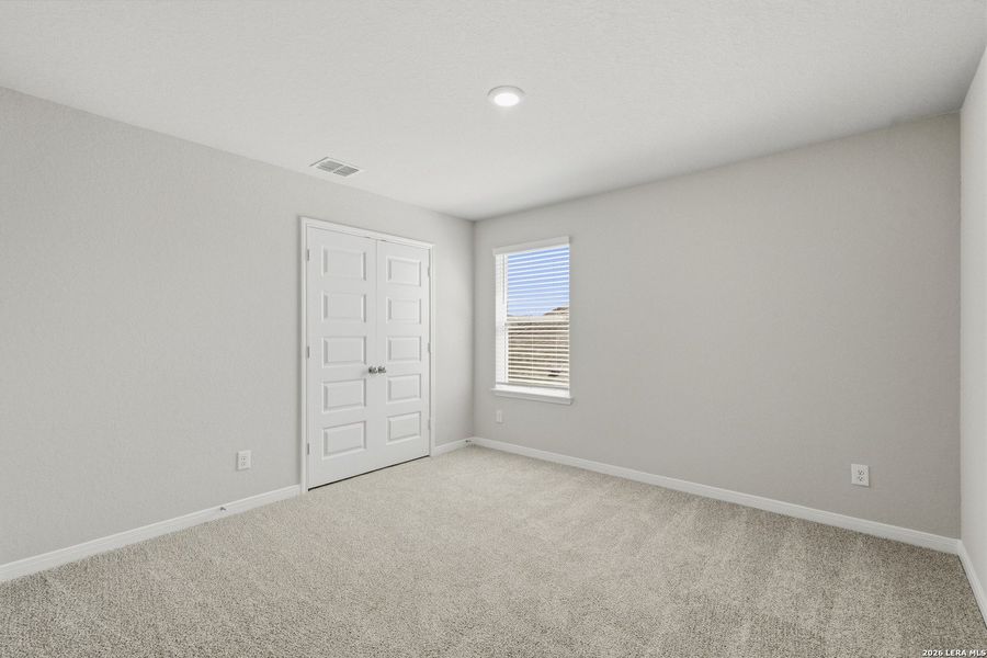 Spacious, unfurnished interior of a new home in Swenson Heights, Seguin (Image 14).