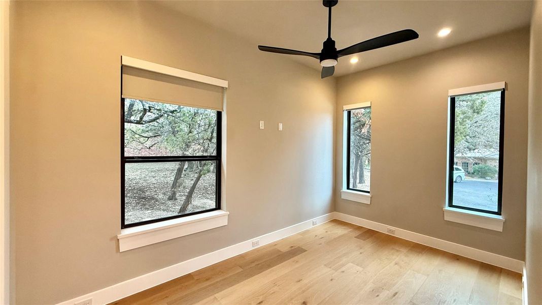 Spacious, unfurnished interior of a new home in , San Antonio (Image 22).