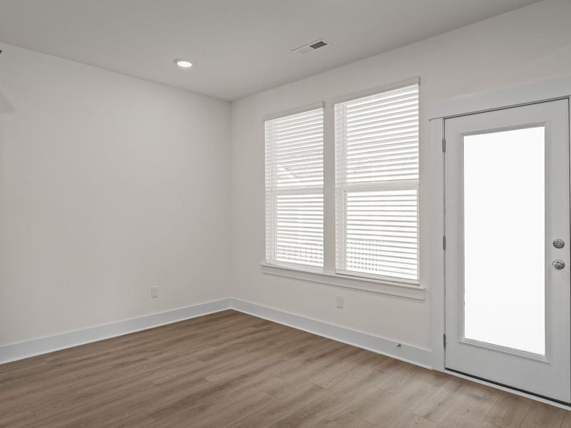 Spacious, unfurnished interior of a new home in Woods Crossing, Gallatin (Image 35).