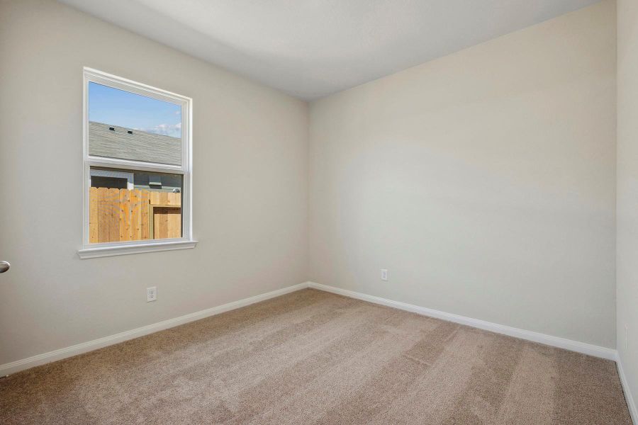 Spacious, unfurnished interior of a new home in Trails at Cochran Ranch, Waller (Image 16).