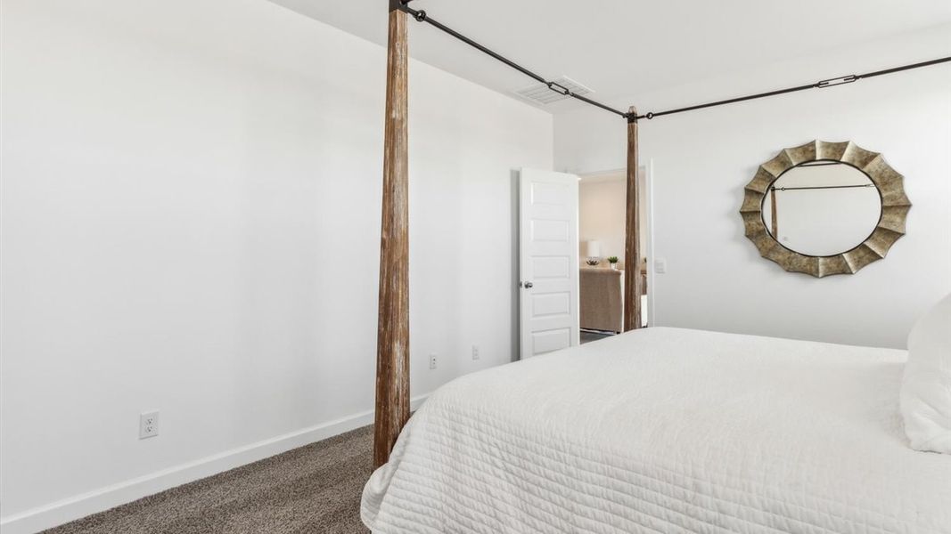 Representative furnished interior of a home built from the Camden by D.R. Horton in Sorrento, Maricopa (Image 15).