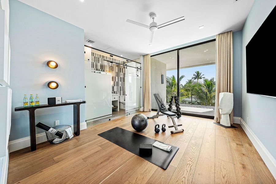 Image 79 of a home in .