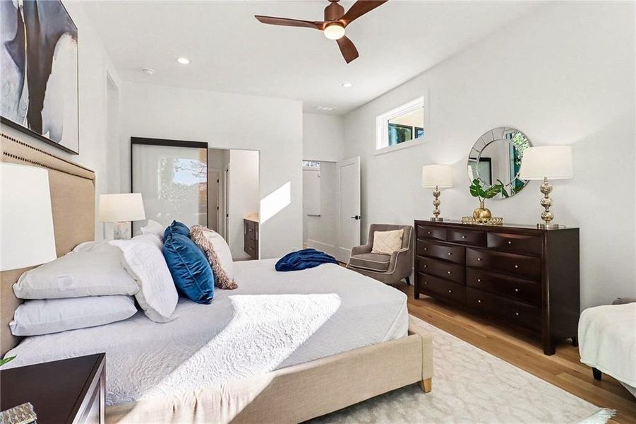 Furnished interior view inside a new home in , Atlanta (Image 19). Furnished interior view inside a new home in , Atlanta (Image 19).