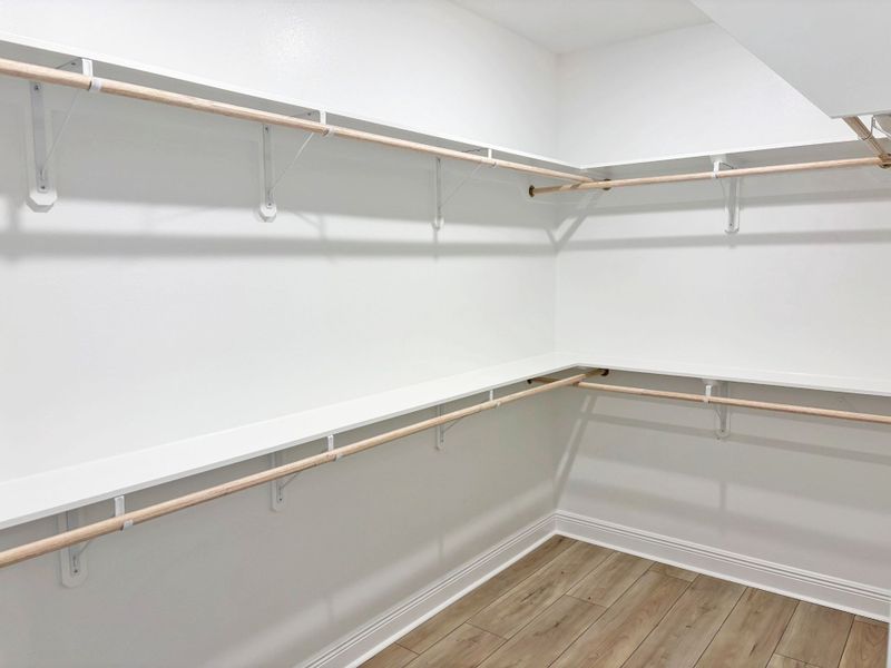 Spacious, unfurnished interior of a new home in Young Oaks, Crestview (Image 12). Spacious, unfurnished interior of a new home in Young Oaks, Crestview (Image 12).