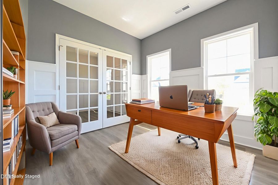 004 - Home Office 004 - Home Office