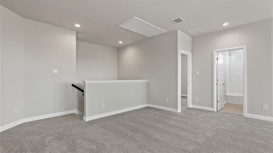 Spacious, unfurnished interior of a new home in Treeline, Justin (Image 21).