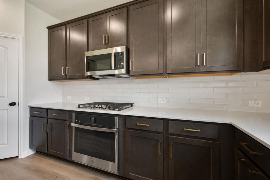 Representative images and renderings are for illustrative purposes. Actual structural options and design finishes of home may vary. Representative images and renderings are for illustrative purposes. Actual structural options and design finishes of home may vary.