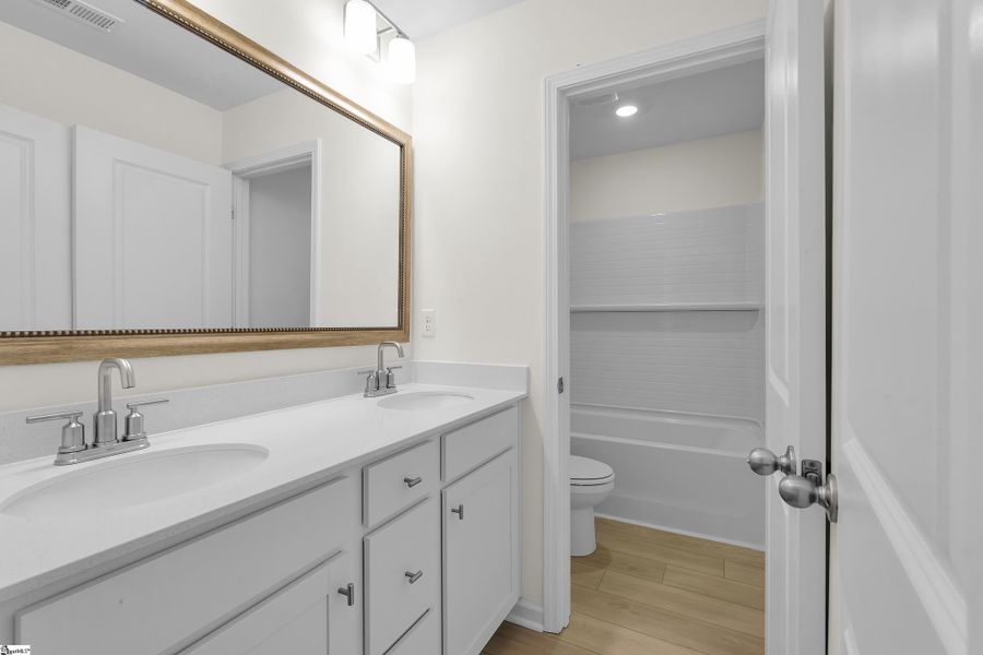 Furnished interior view inside a new home in Lynbrook, Boiling Springs (Image 9).