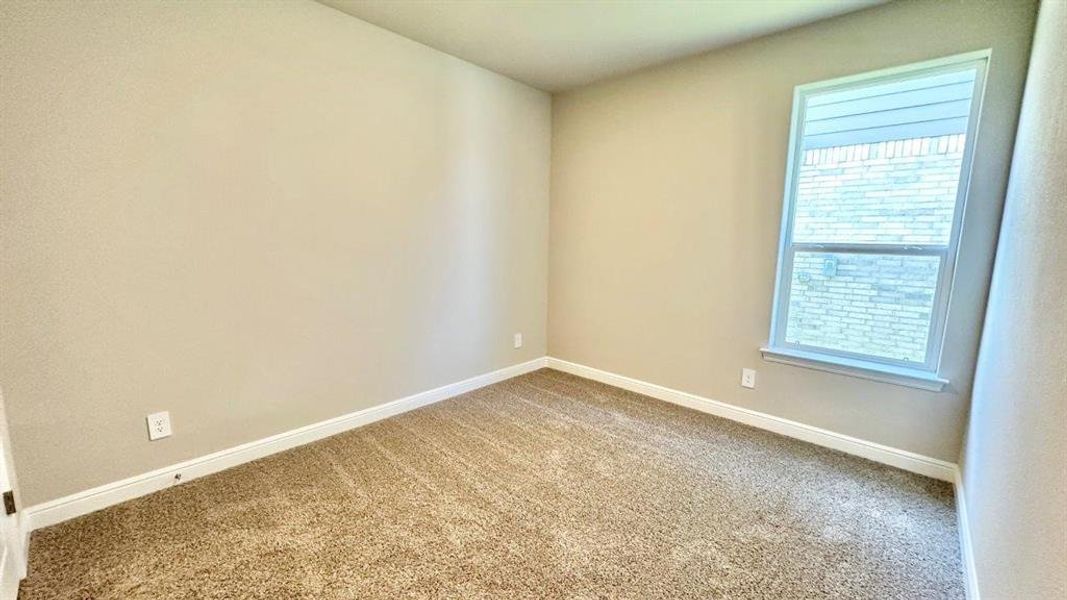 Spacious, unfurnished interior of a new home in Rock Creek Ranch, Fort Worth (Image 9). Spacious, unfurnished interior of a new home in Rock Creek Ranch, Fort Worth (Image 9).