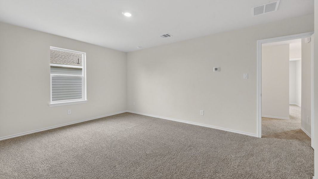 Spacious, unfurnished interior of a new home in Riverfield, Josephine (Image 24).