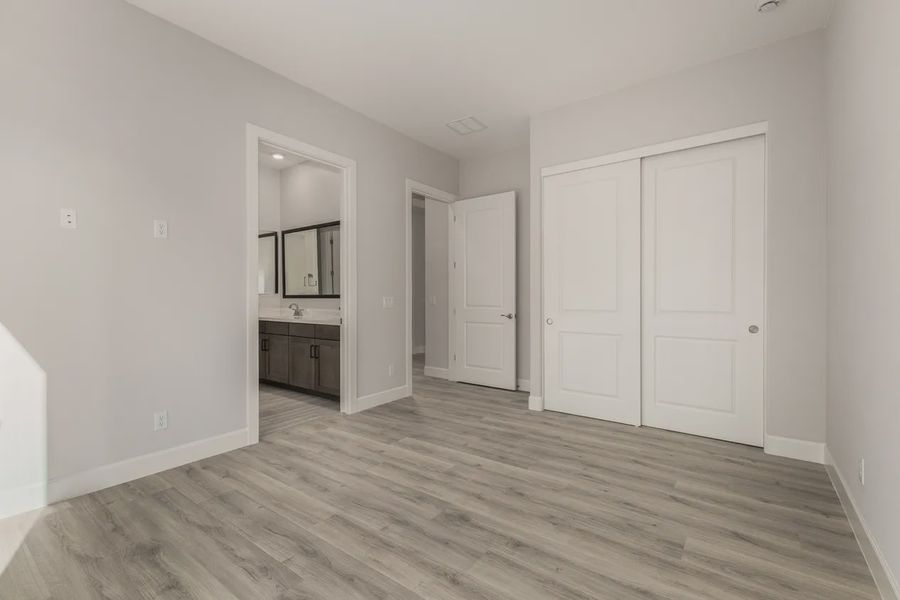 Spacious, unfurnished interior of a new home in Bellero Estates, Queen Creek (Image 30). Spacious, unfurnished interior of a new home in Bellero Estates, Queen Creek (Image 30).