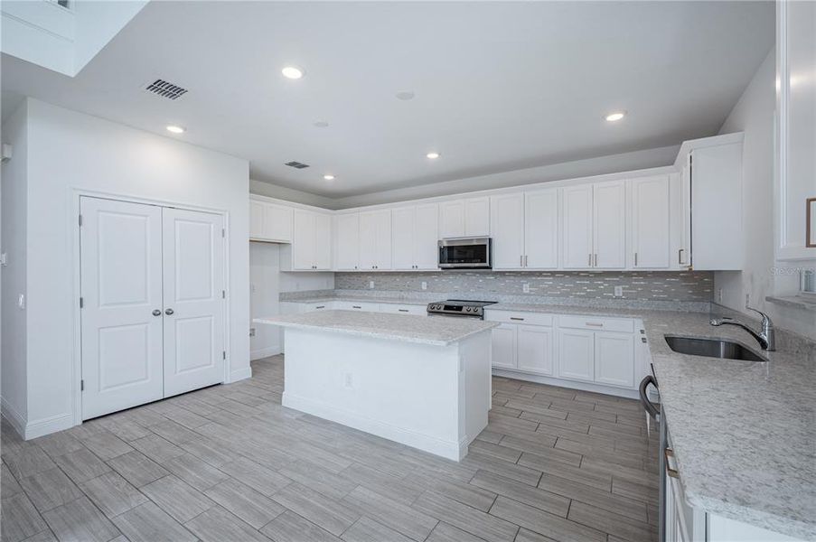 Spacious, unfurnished interior of a new home in , Orlando (Image 43). Spacious, unfurnished interior of a new home in , Orlando (Image 43).