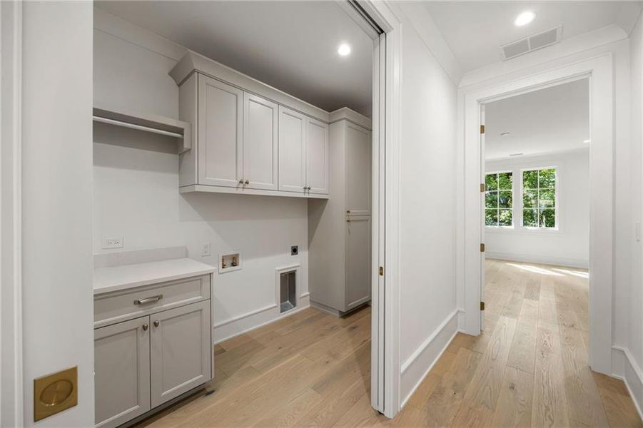 Furnished interior view inside a new home in , Atlanta (Image 38).