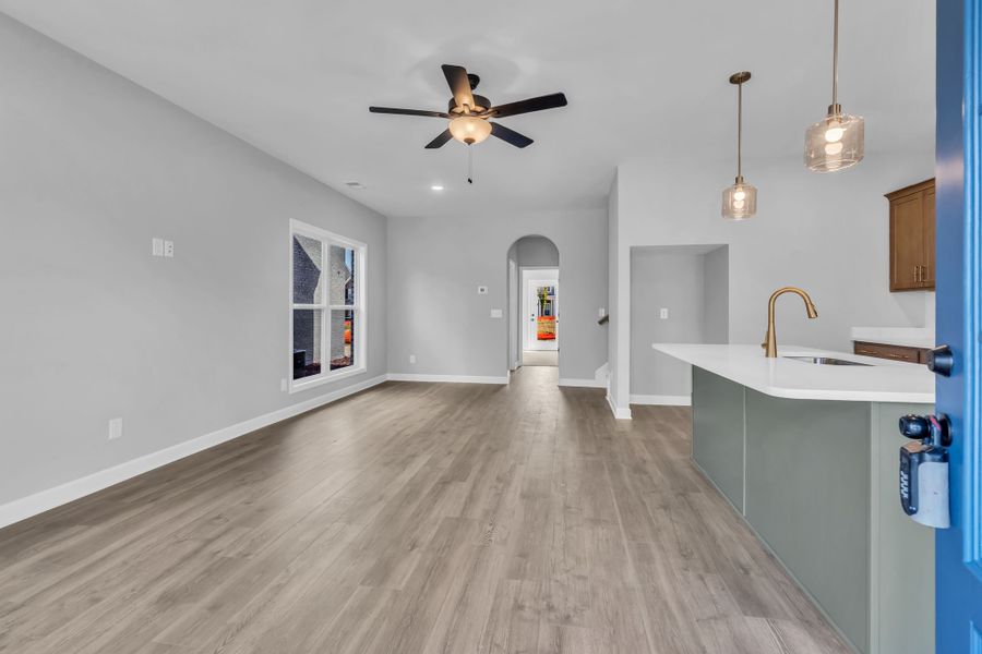 Spacious, unfurnished interior of a new home in Anderson Park, Hendersonville (Image 13). Spacious, unfurnished interior of a new home in Anderson Park, Hendersonville (Image 13).