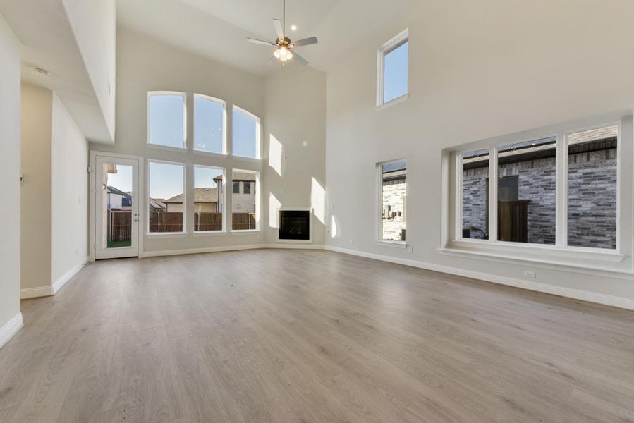 Representative unfurnished interior of a home built from the Royal Martinique by Grand Homes in Edgewater, Fate (Image 13).