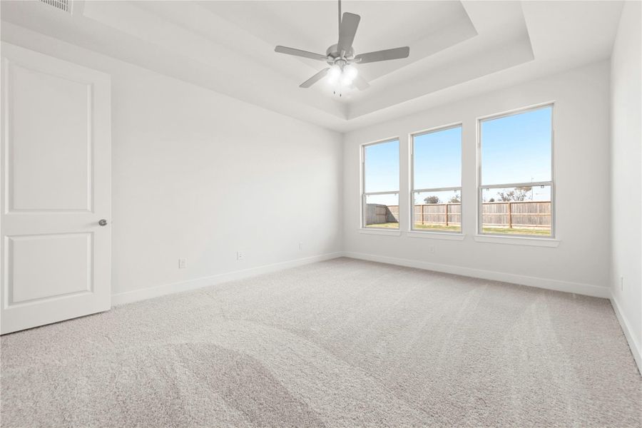 Representative image. Features, specifications, selections and colors may vary.