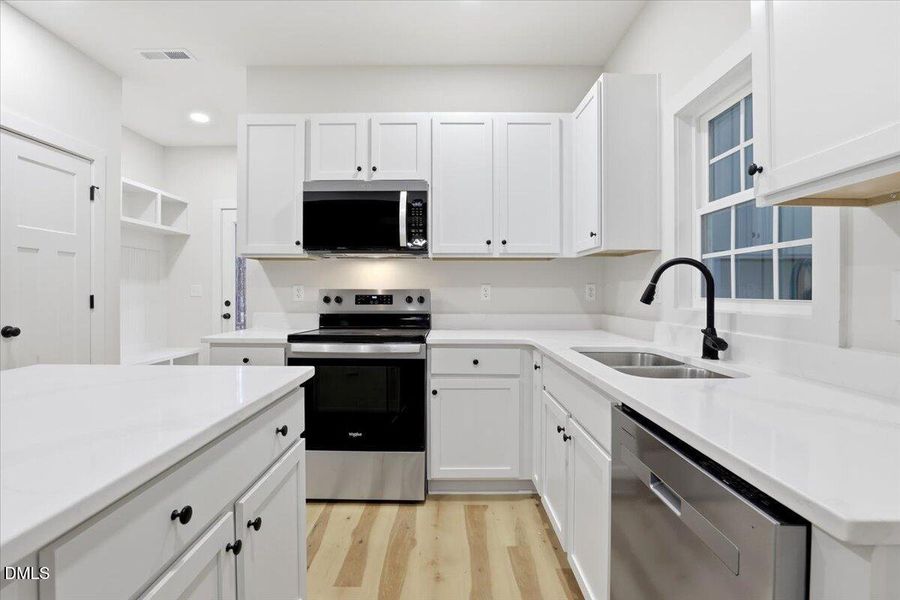 24-150 Natchez Trce-24